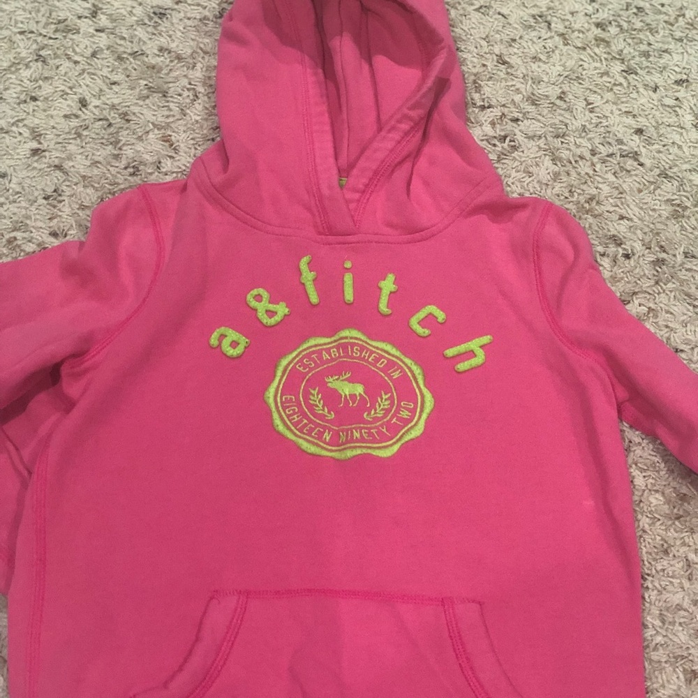 Pull over hoodie